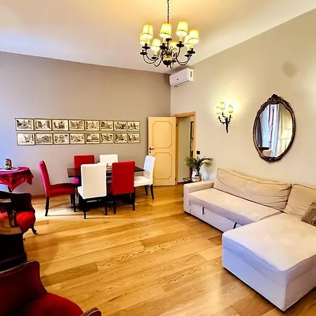 Benedetta House Trastevere 아파트