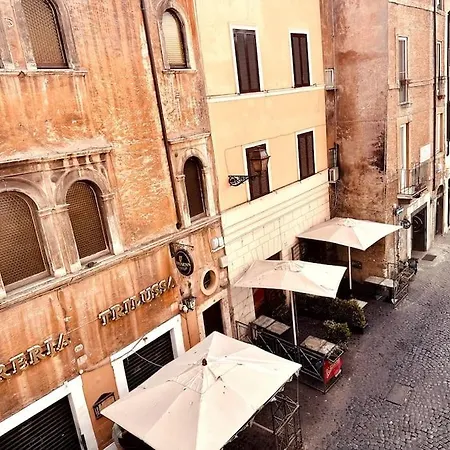 Benedetta House Trastevere アパート ローマ